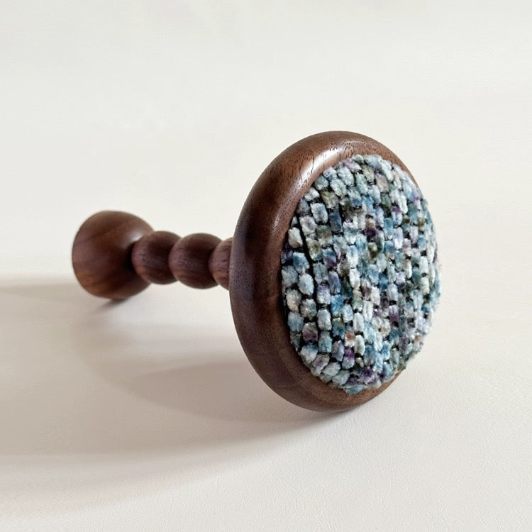 Colored Plate Button Gauze Wooden Curtain Wall Hook/1pc ixacurtains Black wood BG-4