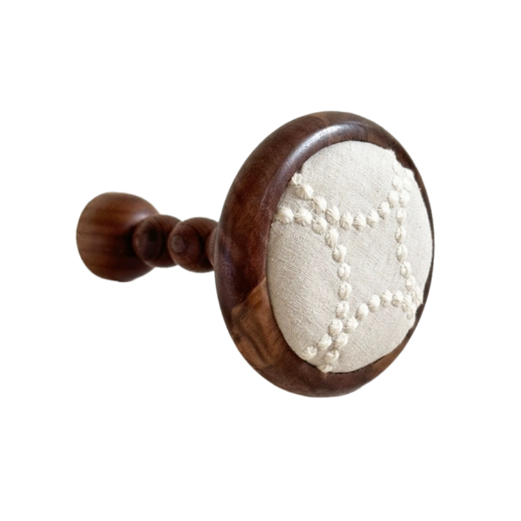 Colored Plate Button Gauze Wooden Curtain Wall Hook/1pc ixacurtains