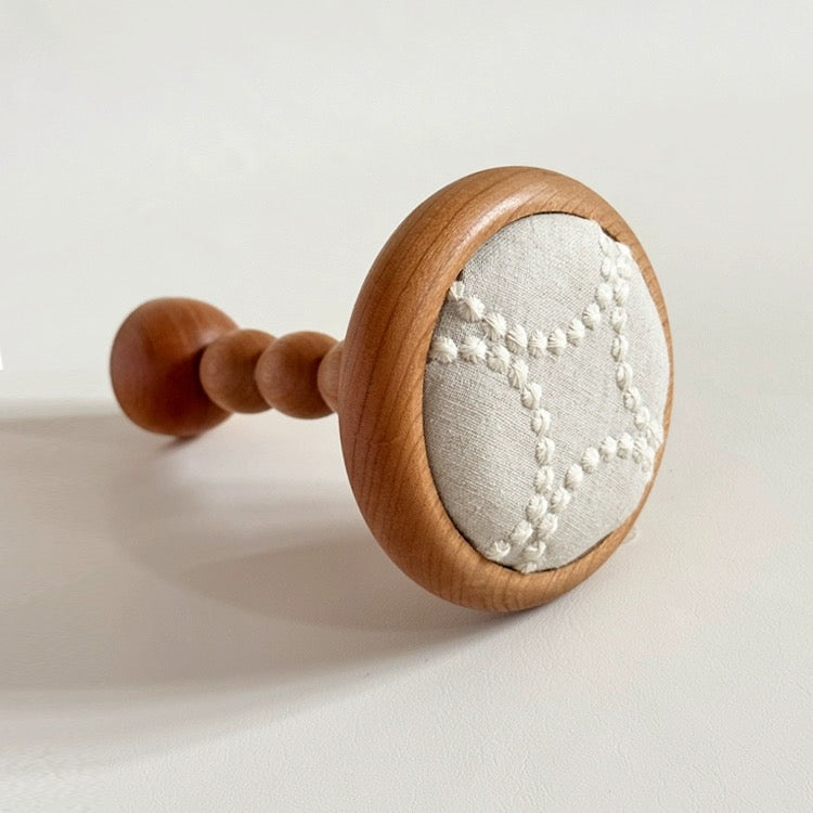 Colored Plate Button Gauze Wooden Curtain Wall Hook/1pc ixacurtains Original color wood BG-1