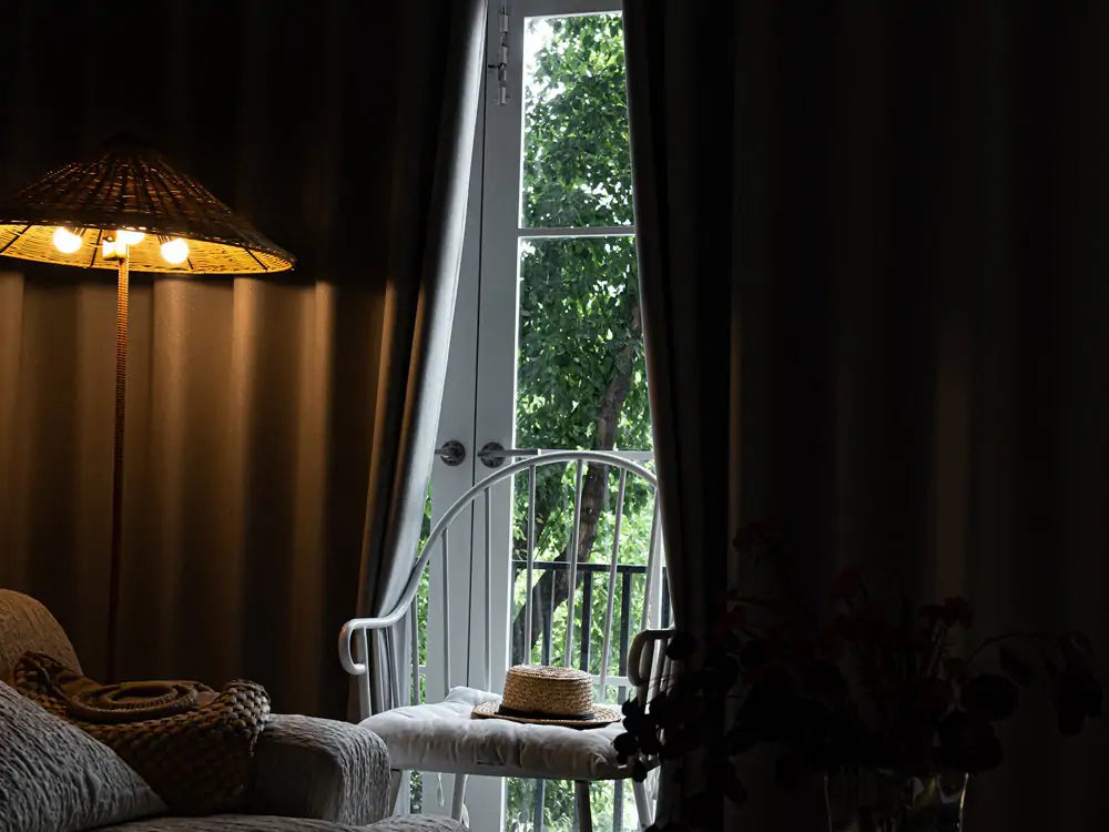blackout_curtains_for_bedroom