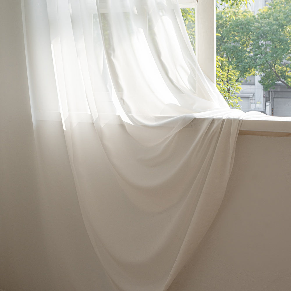 Vent White Light-Filtering Pleat Sheer Curtain